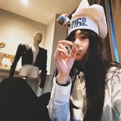 以为自己是个凡人，没想到是个绝世大佬